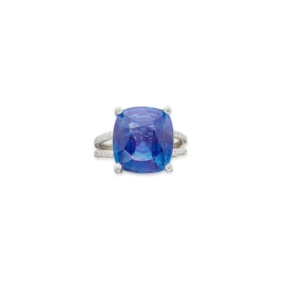 Sapphire and Diamond Ring, Piranesi