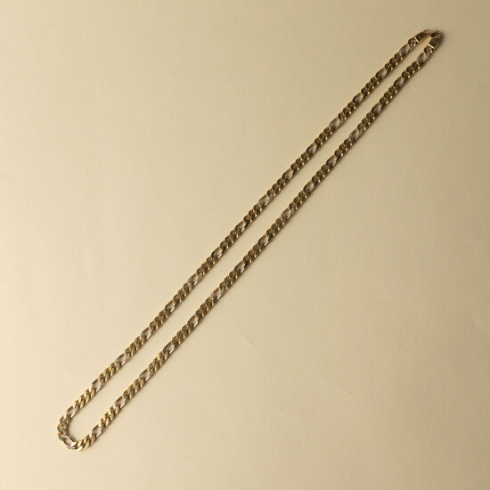 Schakelketting. Model Figaro. Bicolor goud (750/1000), 116 g. Meerdere schakels bezet met 66 diamanten in briljantslijp