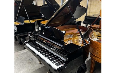 Steinway (c1913) A 5ft 10in Model O grand piano in a bright ...