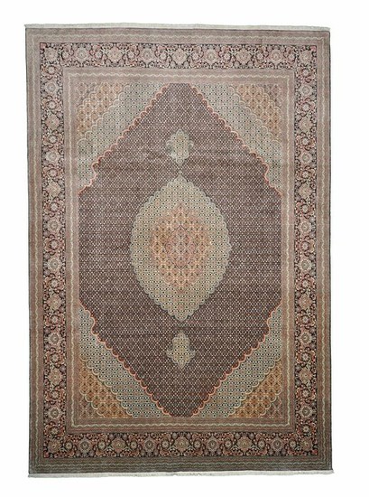 Tabriz - Carpet - 362 cm - 246 cm