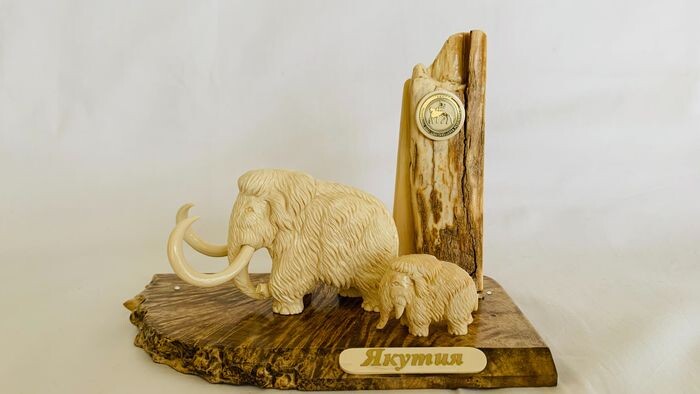 Woolly Mammoth Tusk - hand-carved Mammoth figurines - Yakutia, Siberia - with Certificate of Authenticity - Mammuthus primigenius - 14×9.5×18.5 cm