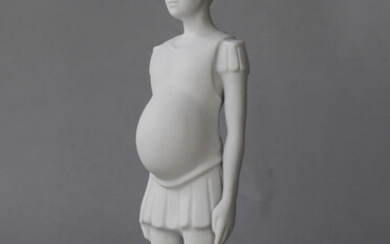 Zhanna Bobrakova; Pregnant Warrior, 2017; 19/30; porcelain; 20x6 cm