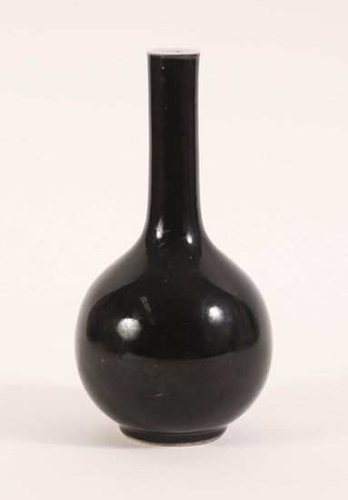 iGavel Auctions: Chinese Porcelain Black Glazed Bottle Vase, Qing dynasty ASH1