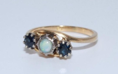 18ct Gold Sapphire & Opal Antique Ring Stone: Sapphire...