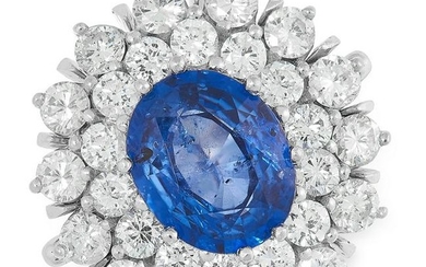 3.70 CARAT SAPPHIRE AND DIAMOND CLUSTER RING set with