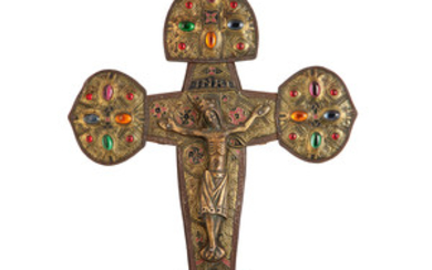 ALFRED LOUIS DAGUET (1875-1942) Grande croix byzantine en cuivre repouss...