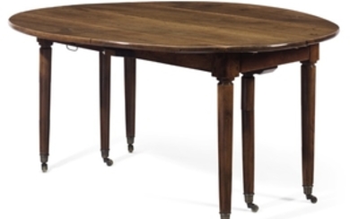 A FRENCH WALNUT DINING TABLE, LATE 18TH/EARLY 19TH CENTURY