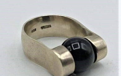 .925 Sterling Men's Ring Black Onyx Ball Mid-Century