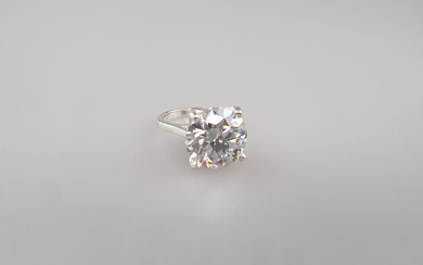 9.40cts White Moissanite Ring, 925 Silver.
