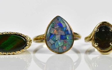 A 14ct yellow gold doublet opal dress ring, size R,...