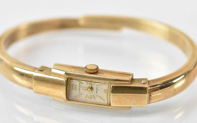 A 9ct yellow gold lady's wristwatch, diameter of strap 5.5cm.Condition...