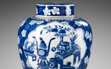 A BLUE AND WHITE 'HUNDRED ANTIQUES' GINGER JAR AND COVER, 18TH - 19TH CENTURY