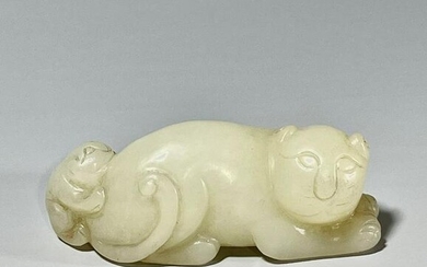 A CHINESE QING DYNASTY WHITE HETIAN JADE CARVING