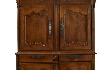 A French Provincial cabinet
