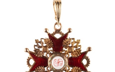 A GOLD AND ENAMEL BREAST BADGE OF THE ORDER OF ST. STANISLA