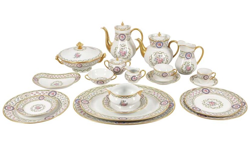 A HAVILAND LIMOGES PORCELAIN DINNER AND COFFEE TEA SERVICE, 20TH CENTURY