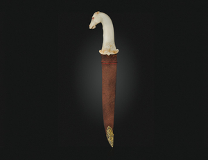 A HORSE-HEADED JADE-HILTED DAGGER WITH SCABBARD, INDIA, POSSIBLY DECCAN, CIRCA 1700