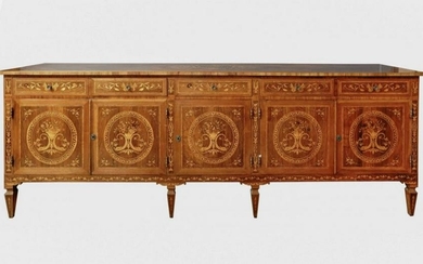 A LARGE CONTINENTAL MARQUETRY COMMODE