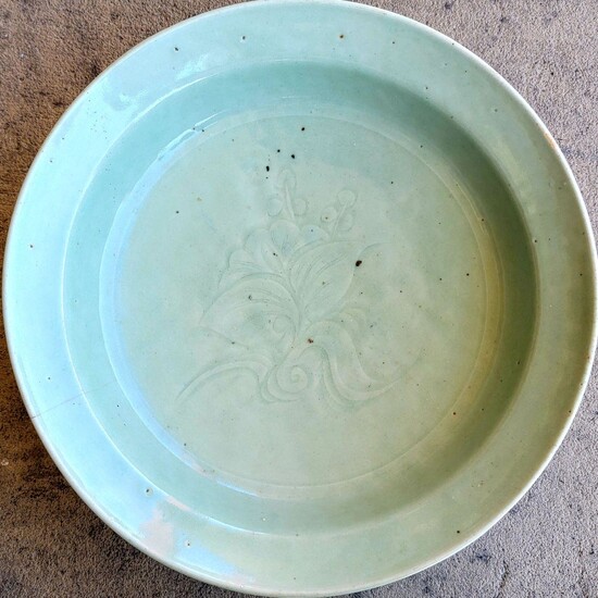 A Large Early Chinese Celadon Bowl Song-Ming? Dynasty