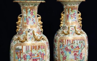 A MAGNIFICENT PAIR OF CHINESE CANTON ROSE MEDALLION PORCELAIN VASES