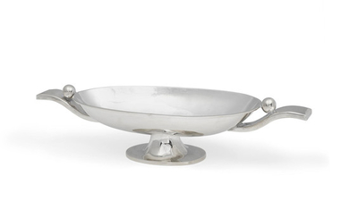 A Mexican sterling silver two-handled oval centerpiece