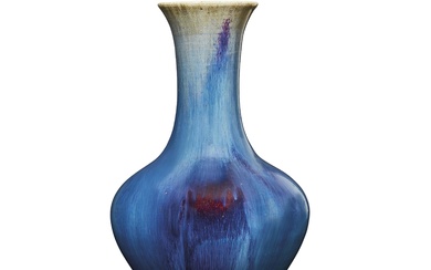 A VASE, CHINA, QING DYNASTY, 18TH-19TH CENTURY
