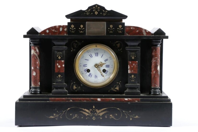 A Victorian Slate Mantle Clock, With Rouge Columns (H:32cm W:41cm D:14cm) (Key and Pendulum)