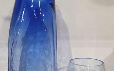 A WHITEFRIARS BLUE GLASS VASE