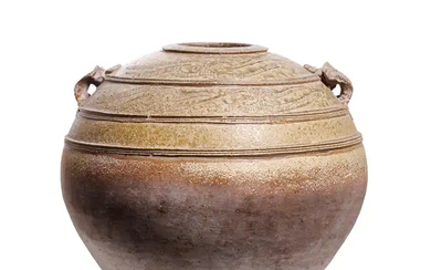 A large Chinese yueyao globular jar Han dynasty/Three Kingdoms The large globular...