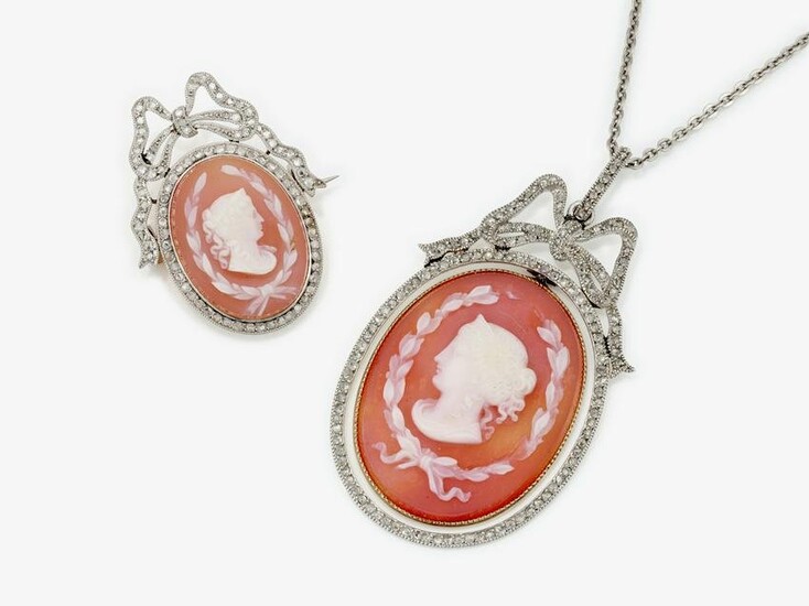 A pendant and brooch with carnelian layer gemstone and