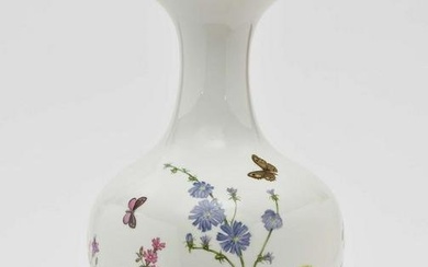 A vase Nymphenburg, 1936, Rudolf Sieck