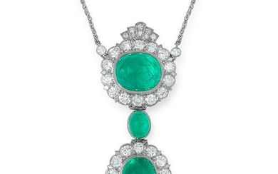 AN EMERALD AND DIAMOND PENDANT NECKLACE set with three