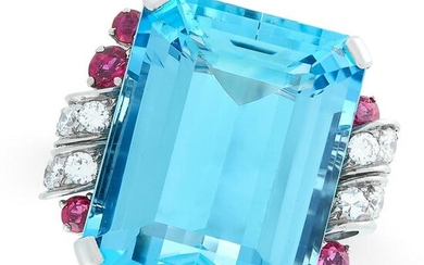AN EXCEPTIONAL AQUAMARINE, RUBY AND DIAMOND RING