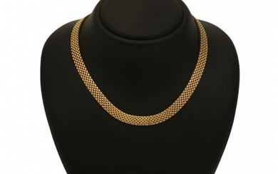 An 18k gold necklace. L. app. 44.5 cm. Weight app. 42 g. Italy circa 1960–1970.