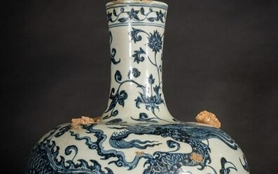 Arte Cinese A blue and white porcelain tianqiuping
