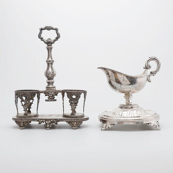 Barcelona cruets stand and sauce boat with foot in silver, second third of the 19th Century.