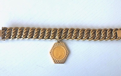 Bracelet en or jaune maille américaine retenant un médaillon en or serti d'un 20 Francs or 1906