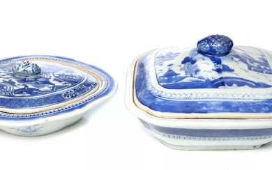 CHINE, Compagnie des Indes, XVIIIe siècle Ensemble de deux terrines couvertes en porcelaine