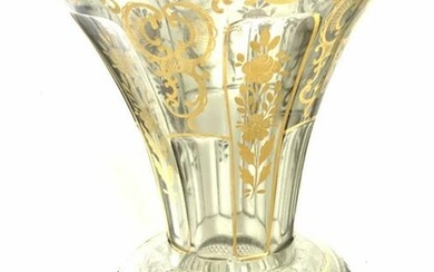 Centerpiece Vintage Cut Glass Victorian Vase