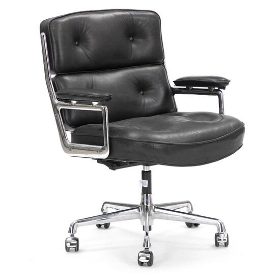 SOLD. Charles Eames, Ray Eames: “Lobby chair”. Easy chair with frame of aluminium, mounted on wheels. Upholstered with black leather. – Bruun Rasmussen Auctioneers of Fine Art