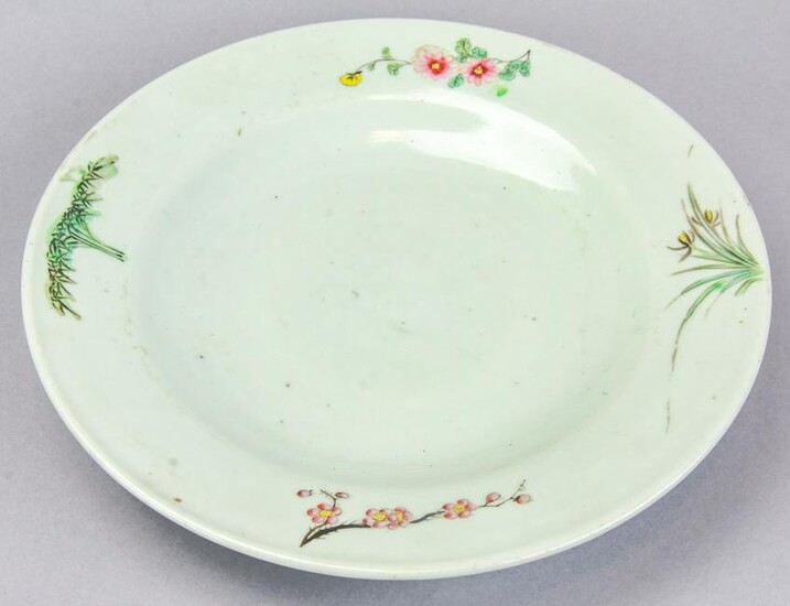 Chinese Hand Painted Floral Motif Porcelain Plate