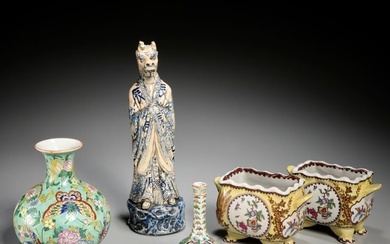 Chinese porcelain group