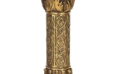 (-), Classic gold-coloured pedestal with Roman style decor,...