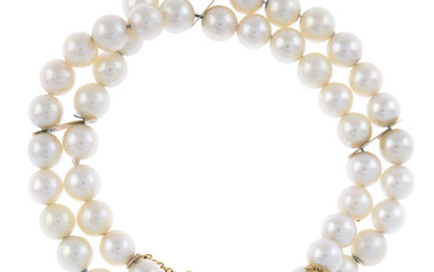 Cultured pearl bracelet, with gem-set clasp