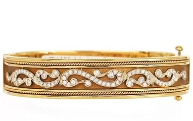 Estate Diamond 18K Gold Filigree Detailed Bangle Bracelet