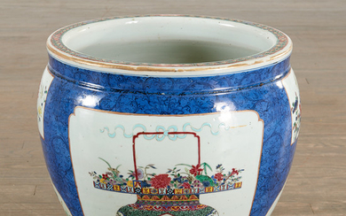 Fine antique Chinese porcelain jardiniere