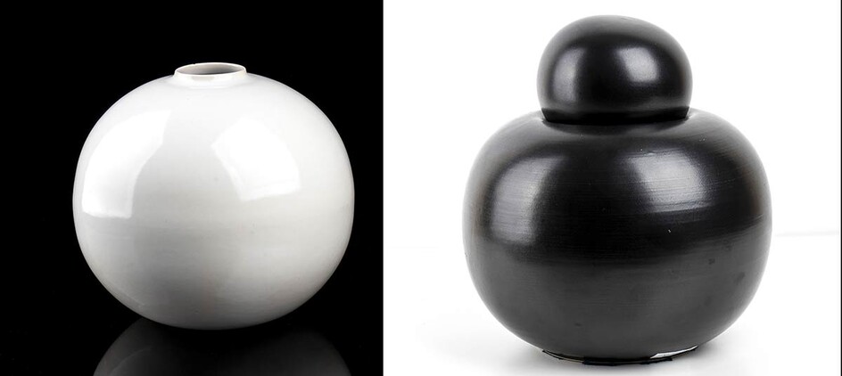 GABBIANELLI White Gabbianelli vase and a black vase White:...