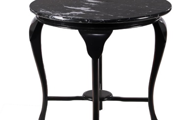 (-), Gezwart houten ronde salontafel met zwart marmeren...