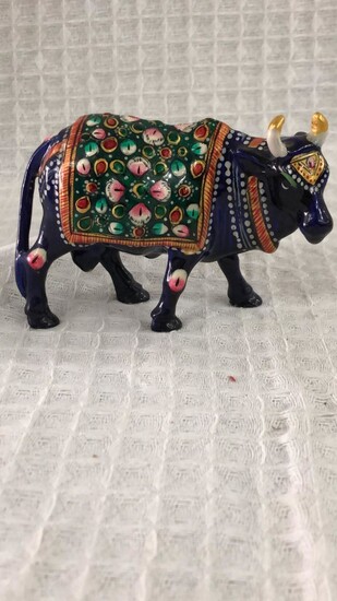 Indian sacred cow made of 925 silver with enamel and gold ornaments (Without heaviness)