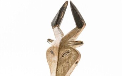 Masque antilope IBIBIO (Nigéria) couvert... - Lot 46 - Art-Valorem